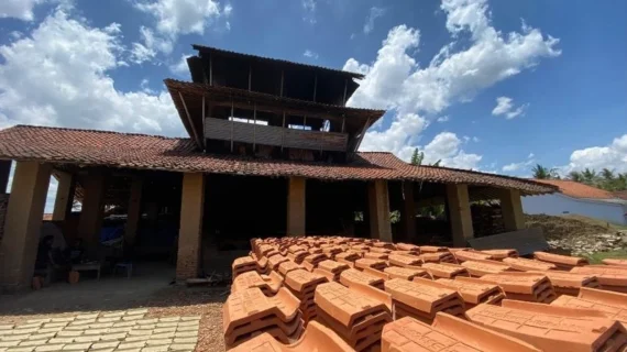 Asal Usul Genteng Sokka: Dari Stasiun Kereta ke Atap Rumah di Seluruh Nusantara