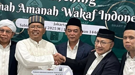 Serah Terima Kunci Kantor Baru RAWI